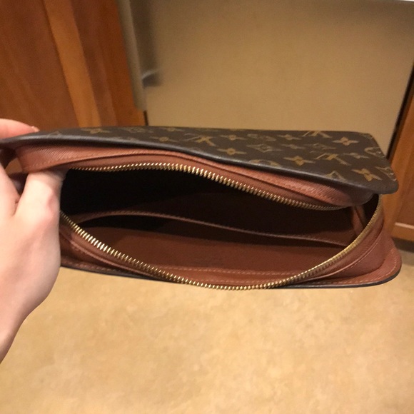 Clutch 🙌🏻 - Picture 6 of 6